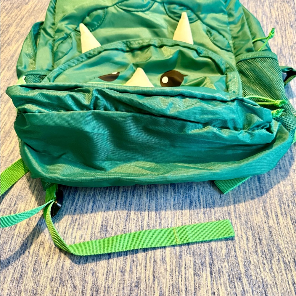 Green Triceratops Dinosaur Kids Backpack - Picture 8 of 9